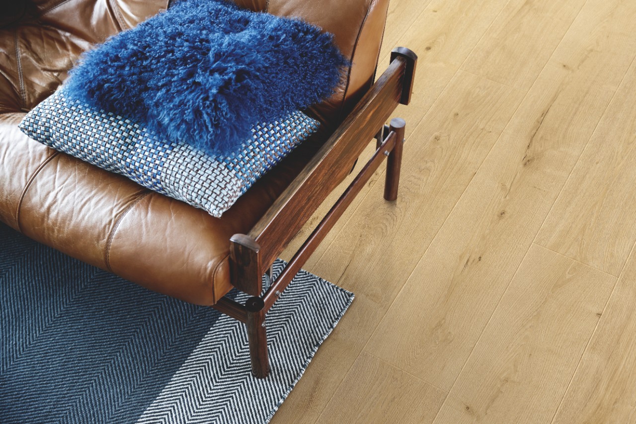 Ламинат Pergo Skara Pro Дуб Исландия L1251-04297 1380×190×9 фото в интерьере